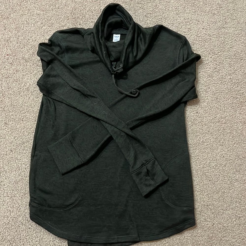 Old Navy Go Dry Active cowl neck